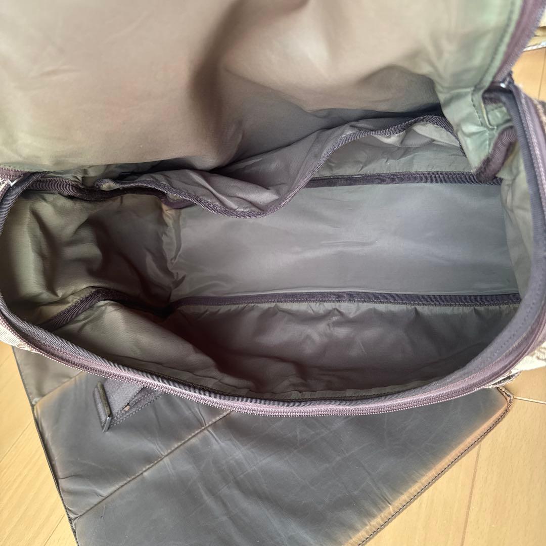 GUCCI グッチ　マザーズバッグ　ショルダーバッグ　おむつかえシートつき