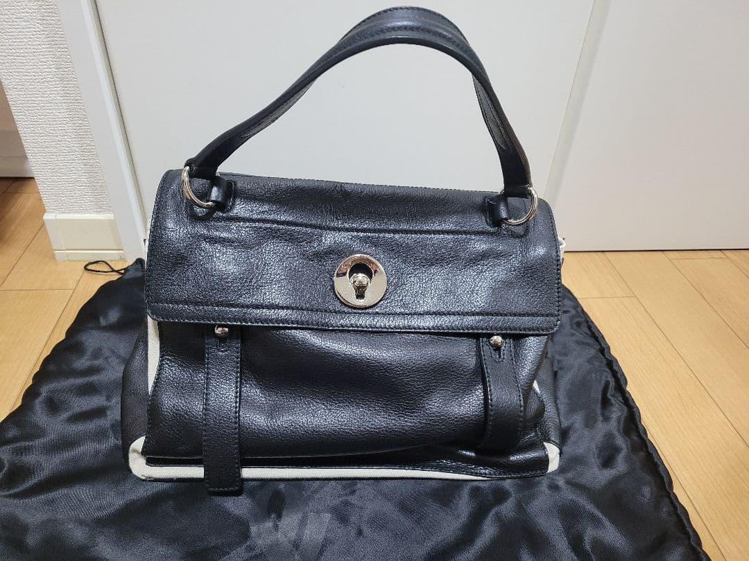 イヴサンローラン リヴゴーシュ ミューズトゥ レザートートバッグ