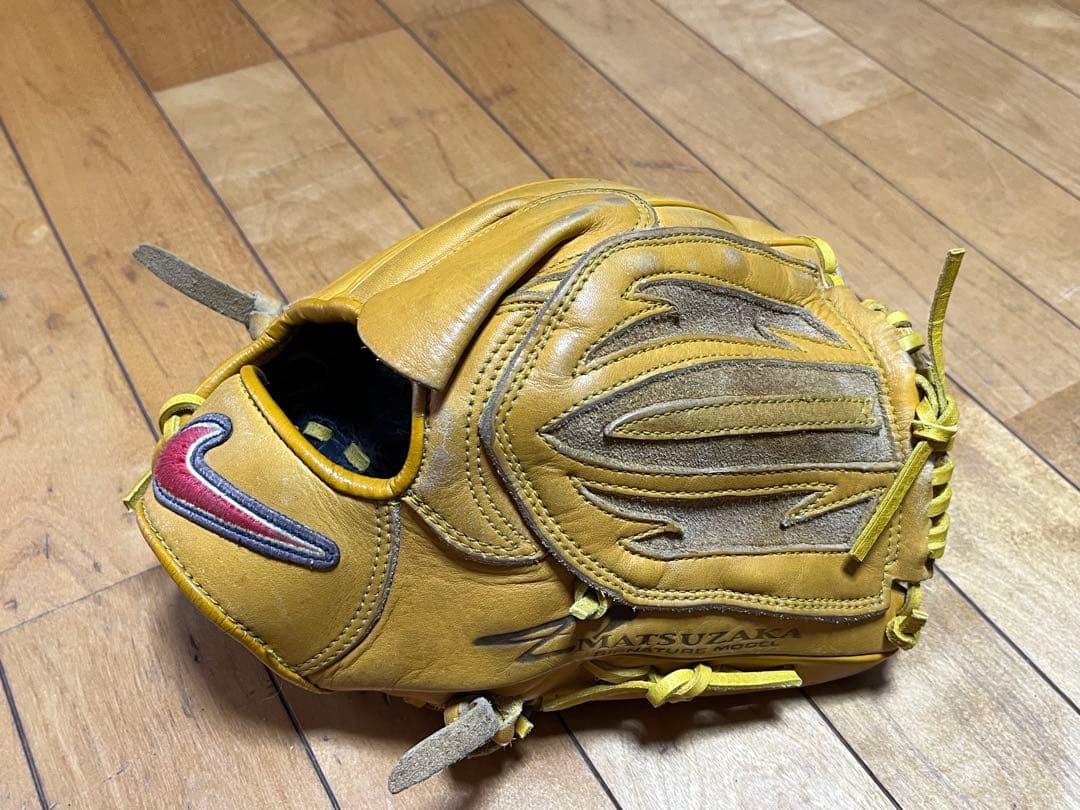超稀少 Nike Signature Model 軟式グローブ イエロー
