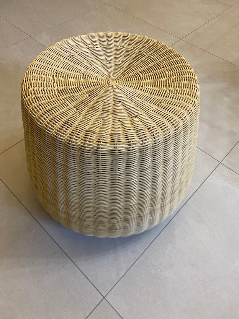 お値下げ！ラタン　籐　円形スツール