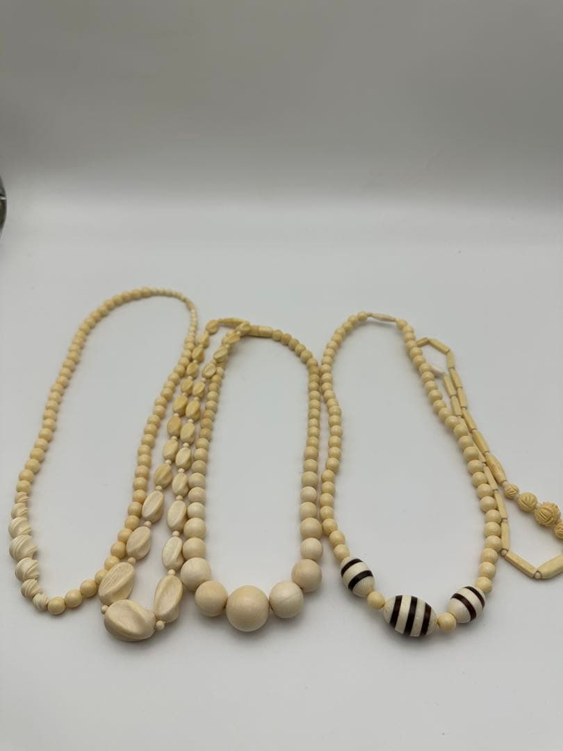 ネックレスまとめ売り　象牙風 象牙調 アイボリーカラー 合計 11点 326g