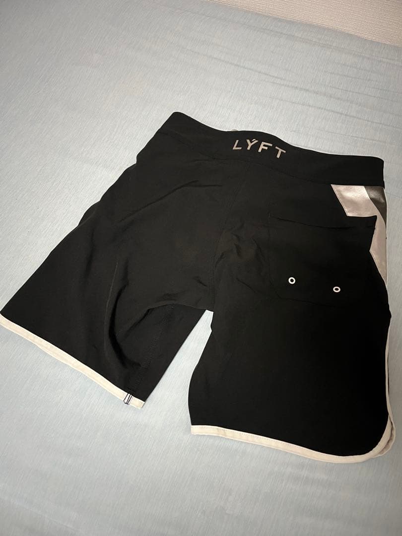 LYFT サーフパンツ S ブラック 着用1度のみ