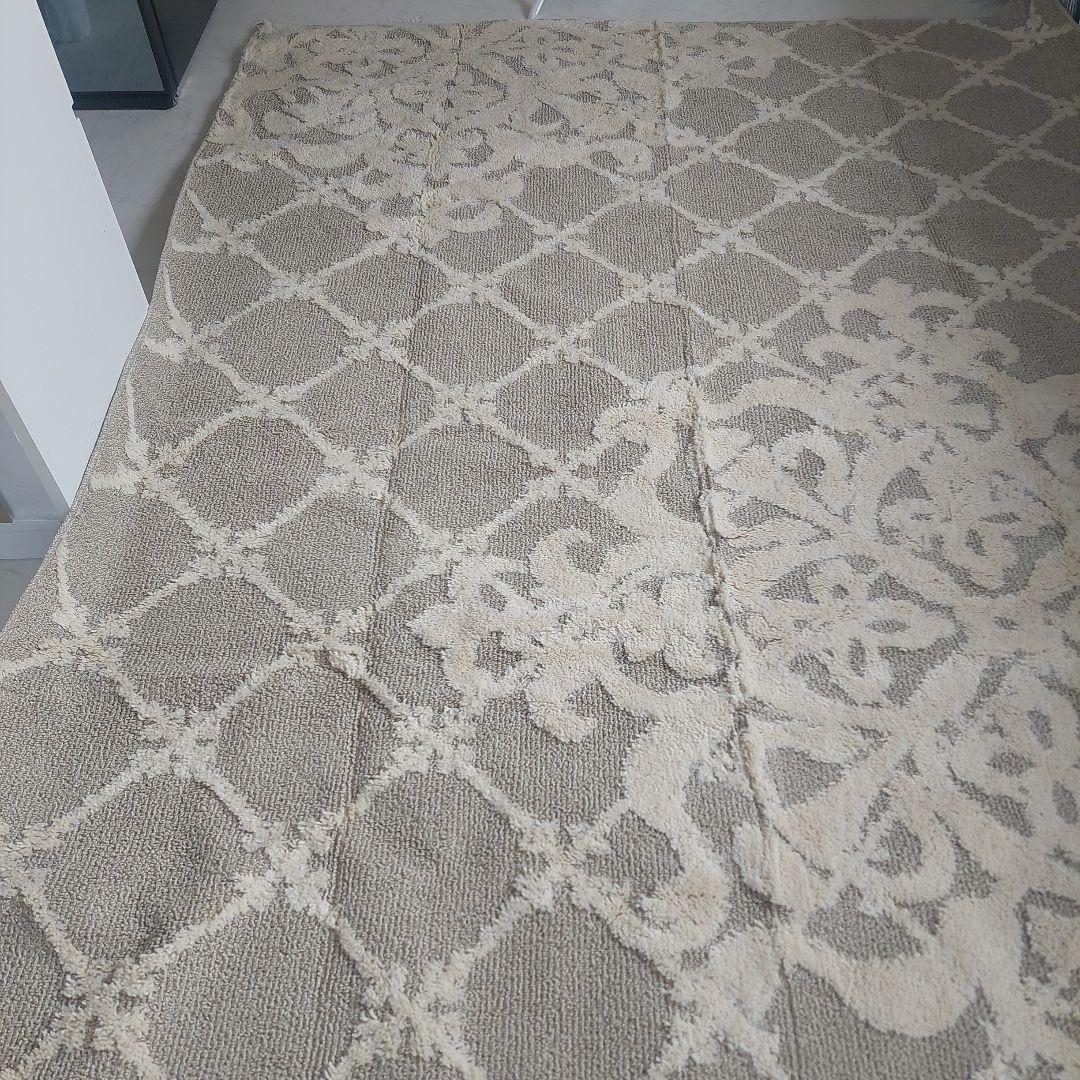 ﻿未使用 ダマスク柄じゅうたんアラベスク柄 ラグマット