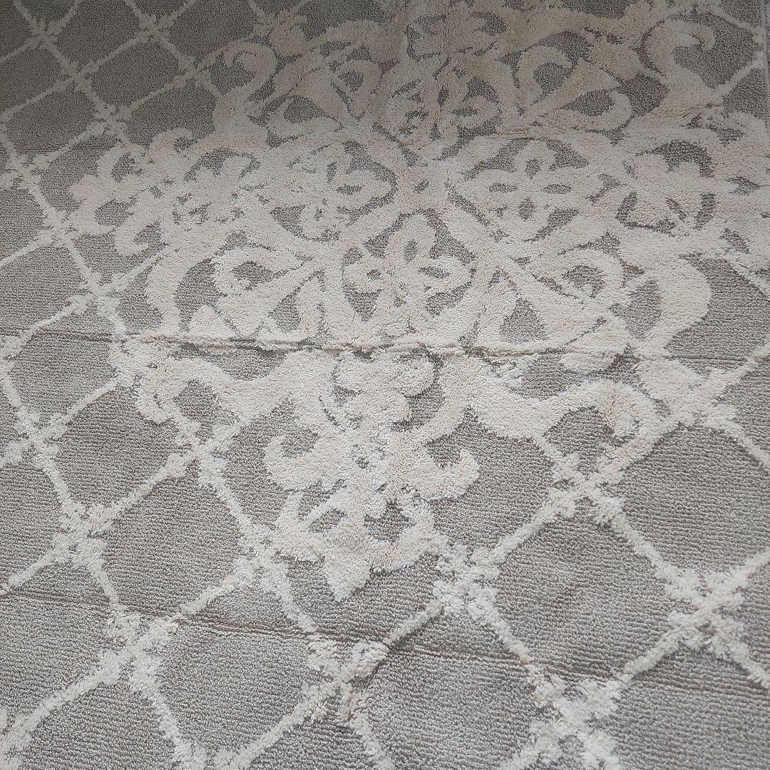 ﻿未使用 ダマスク柄じゅうたんアラベスク柄 ラグマット