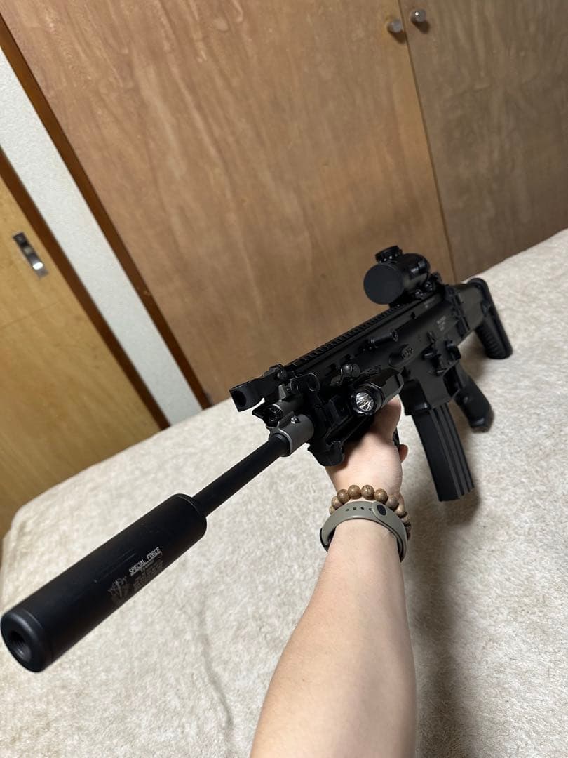 次世代電動ガン東京マルイ SCAR-L ブラック属品多数