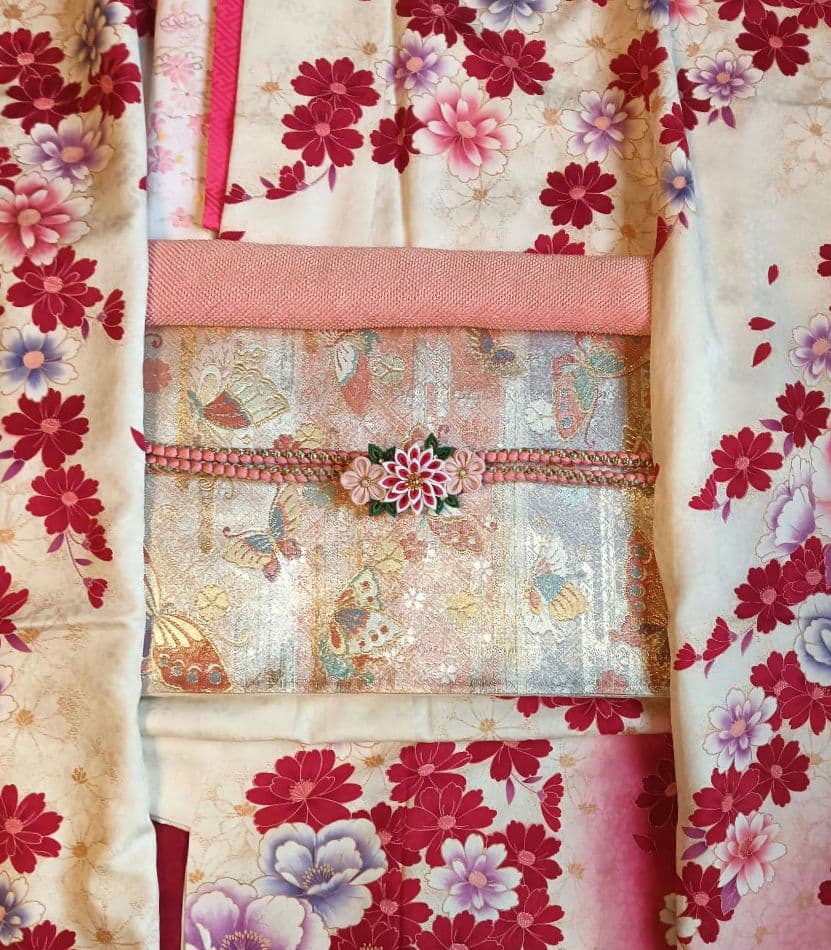 振袖フルセット　未着用　現代柄　深い赤　花づくし　極美品　丈165 裄67