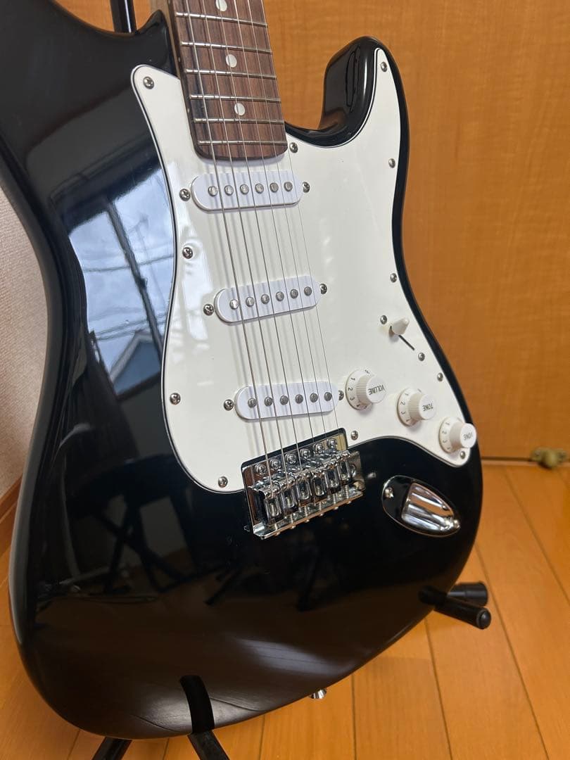 SELDERストラトキャスタータイプ黒 シングルコイル各部調整済み