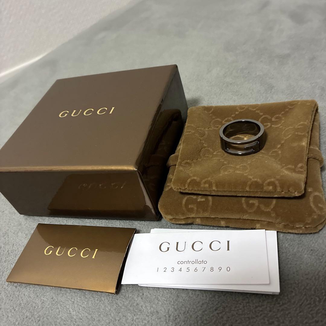 【美品】GUCCI ガンメタ(ブラック)Gロゴリング #17号／箱・ポーチ付属／