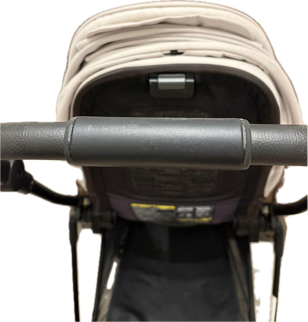 まる子:)【⭐︎純正レインカバー付⭐︎】アップリカ　ルーチェフリー ベージュ