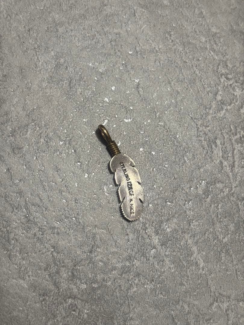 Harvey Mace フェザーペンダント　12KGF