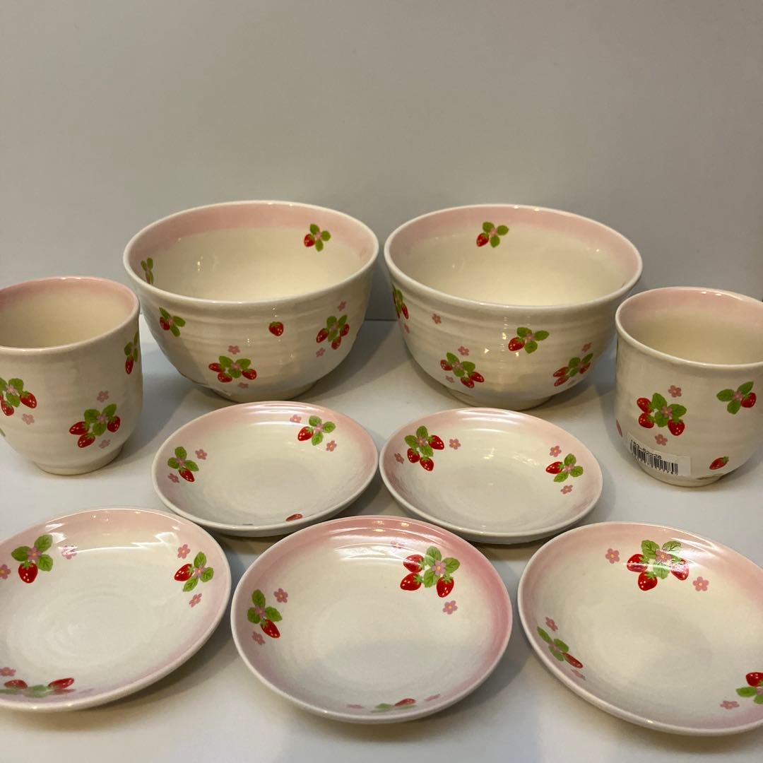 未使用　マザーガーデン 陶器　食器9点セット いちご柄