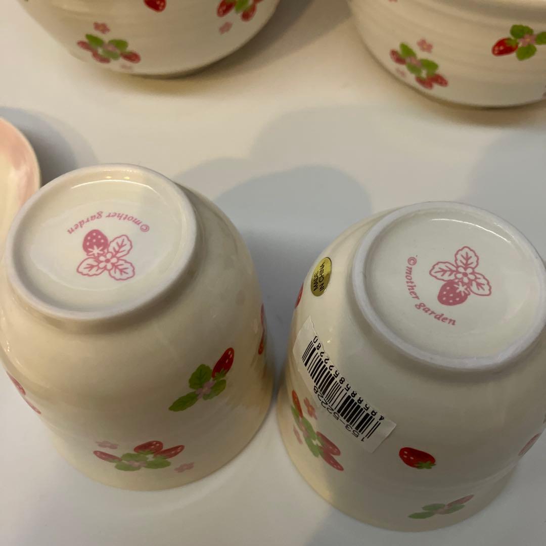 未使用　マザーガーデン 陶器　食器9点セット いちご柄
