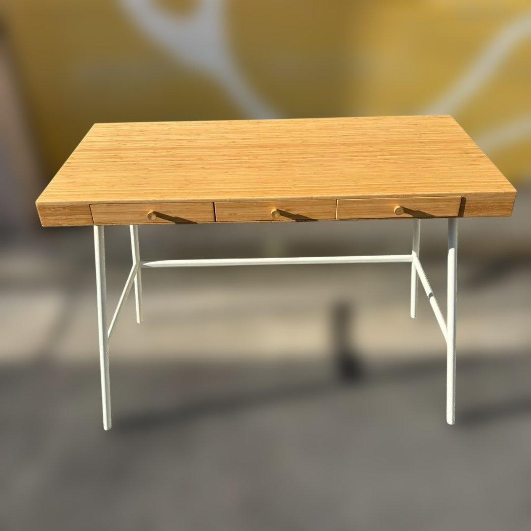 ◇引き出し付きデスク IKEA　リルオ－センLILLÅSEN