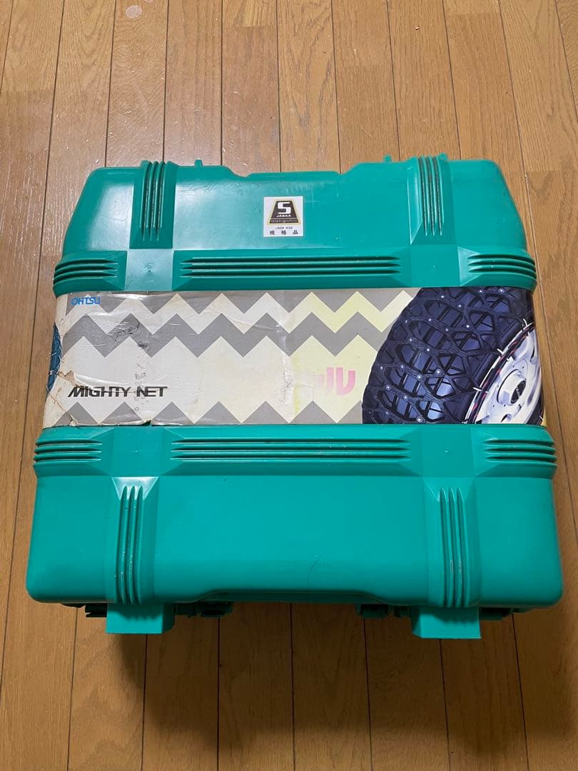 ゴム製のスパイクチェーン