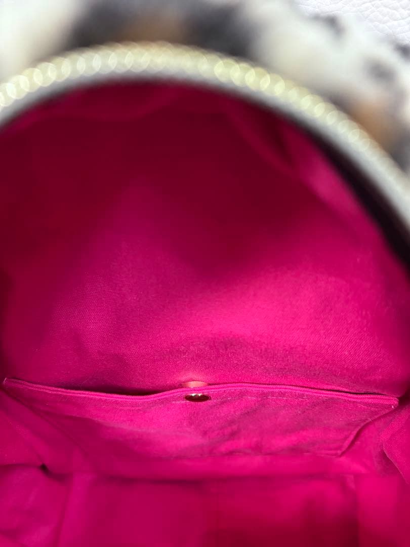 ハンドメイド　ファーショルダー紐　ファーリュック