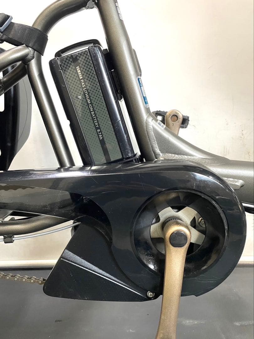 1年保証 送料無料　ヤマハ　パスキッス　20インチ　グレー色　電動アシスト自転車