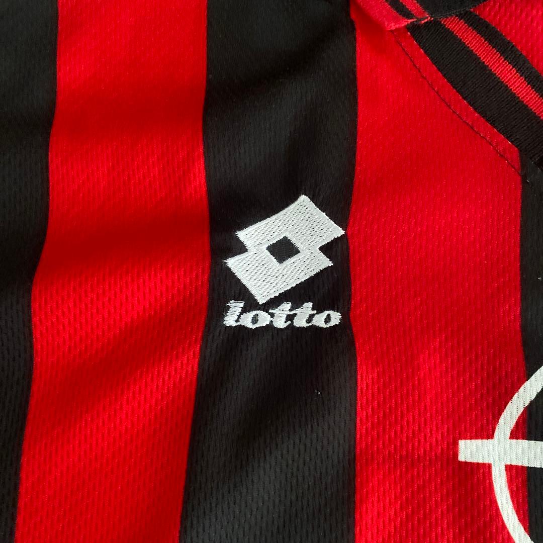 ACミラン サヴィジェビッチ　ユニホーム