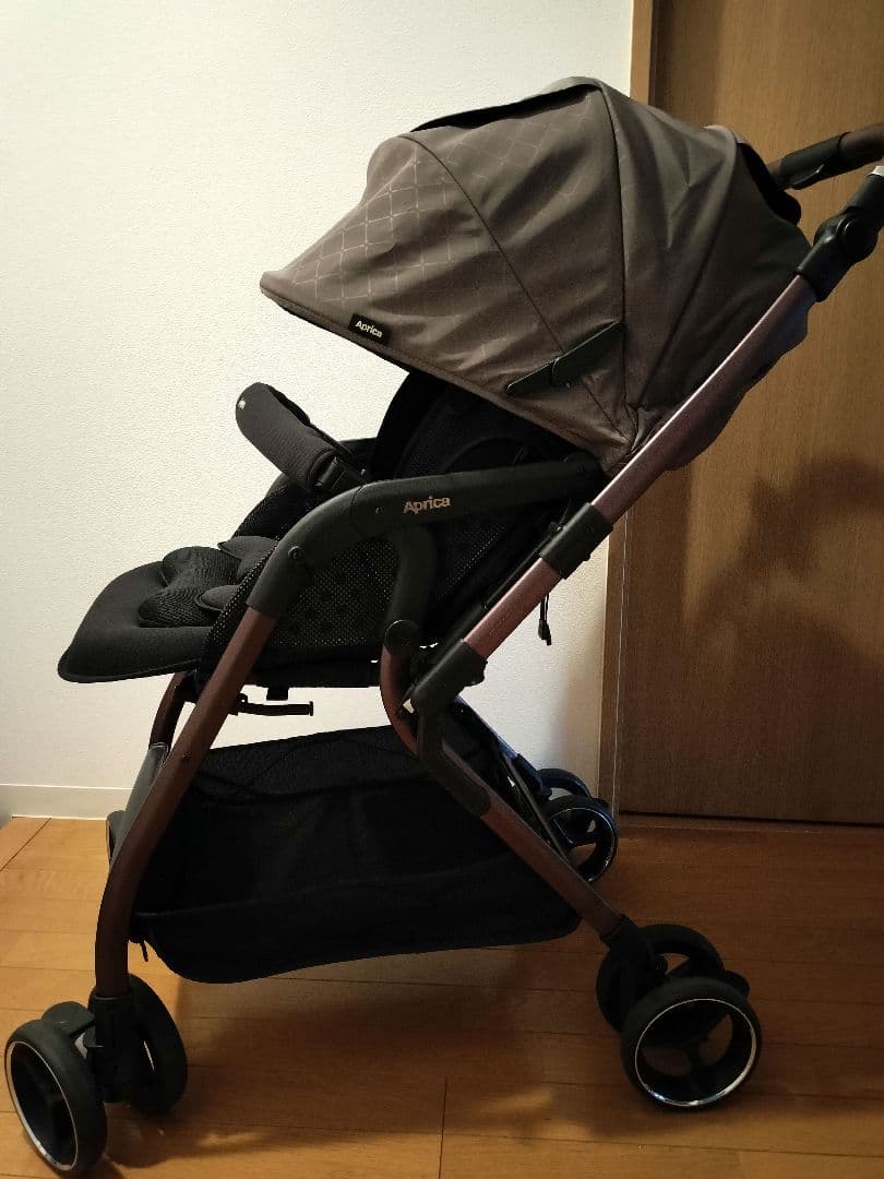 【アップリカ】オプティア クッション グレイス＆専用レインカバー