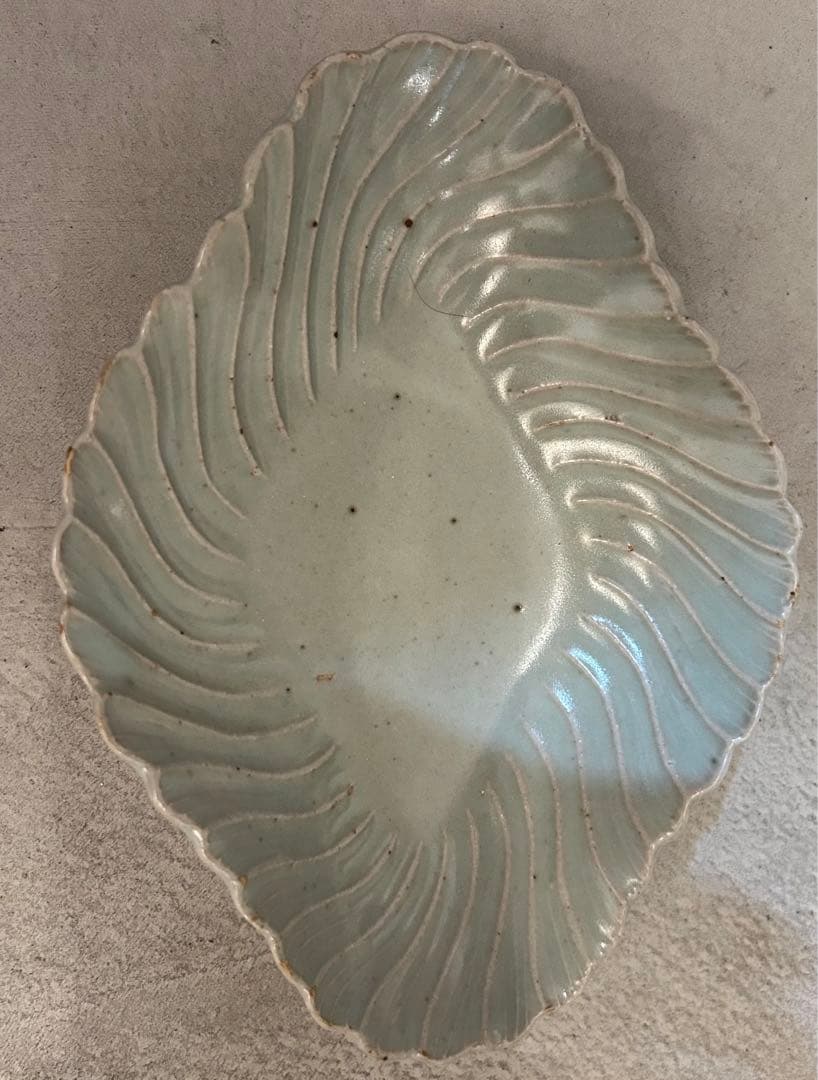 美品 未使用 村田森さん 青瓷輪花菱形皿