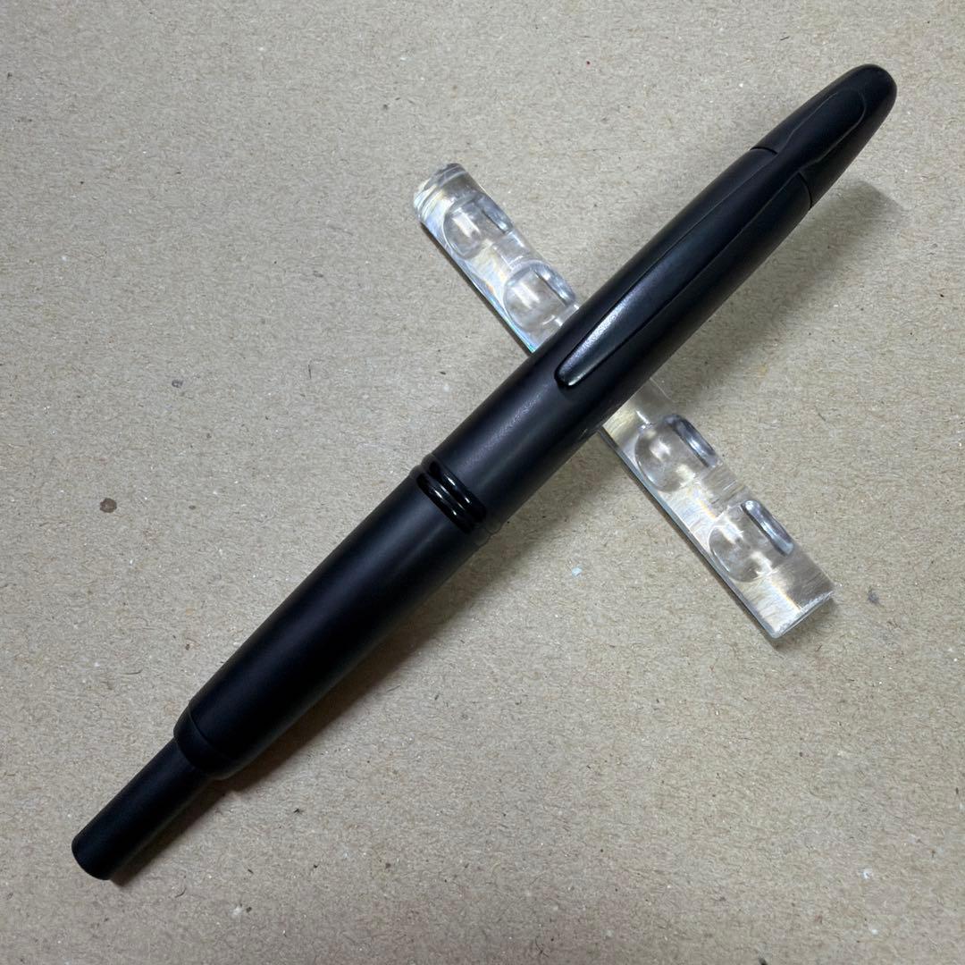PILOT パイロット Capless キャップレス フルブラック 万年筆 F