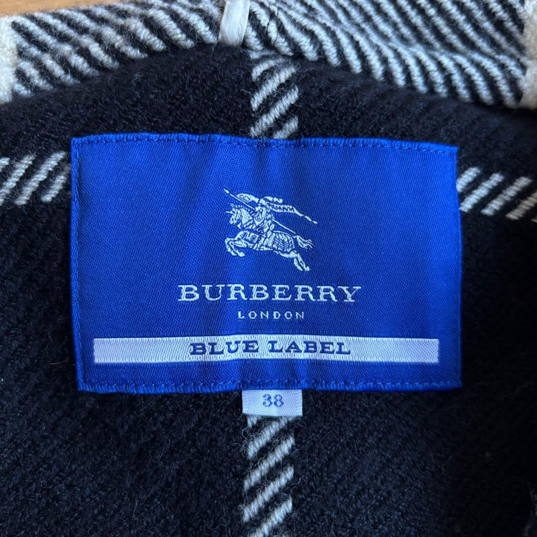 BURBERRY BLUE LABEL フード付き ポンチョ ストール ロゴ刺繍