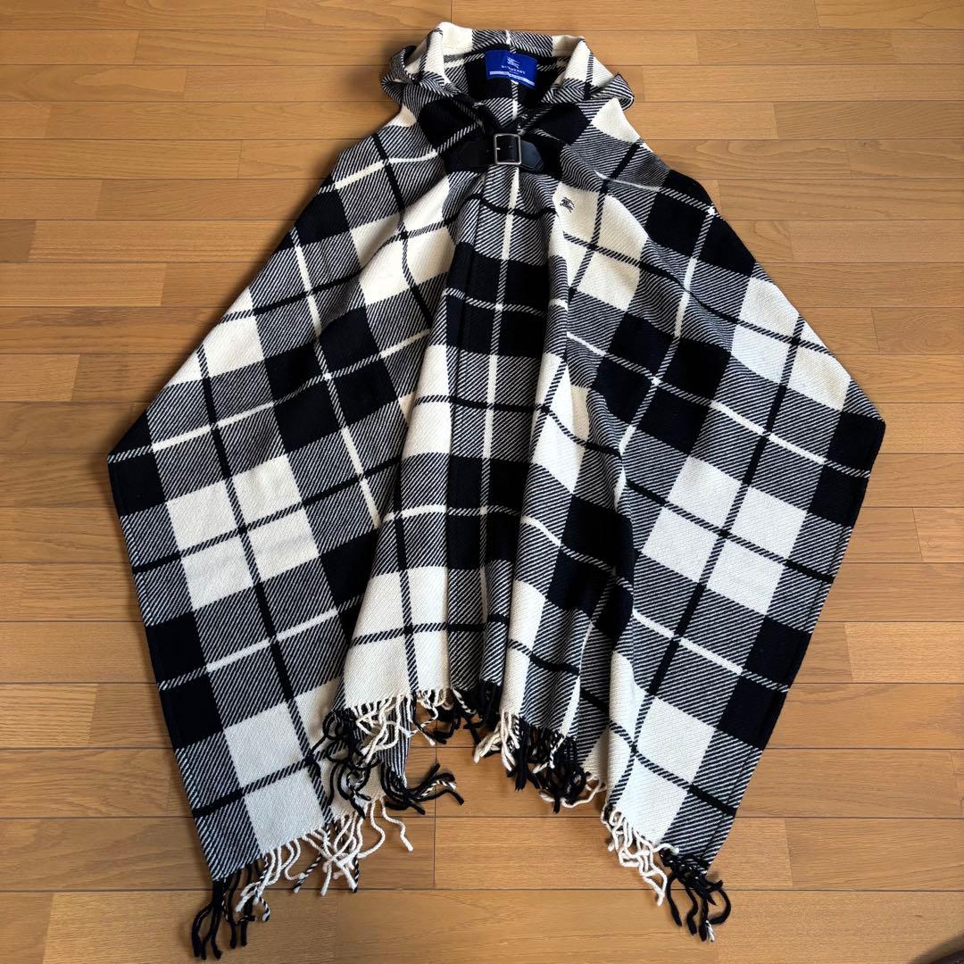 BURBERRY BLUE LABEL フード付き ポンチョ ストール ロゴ刺繍
