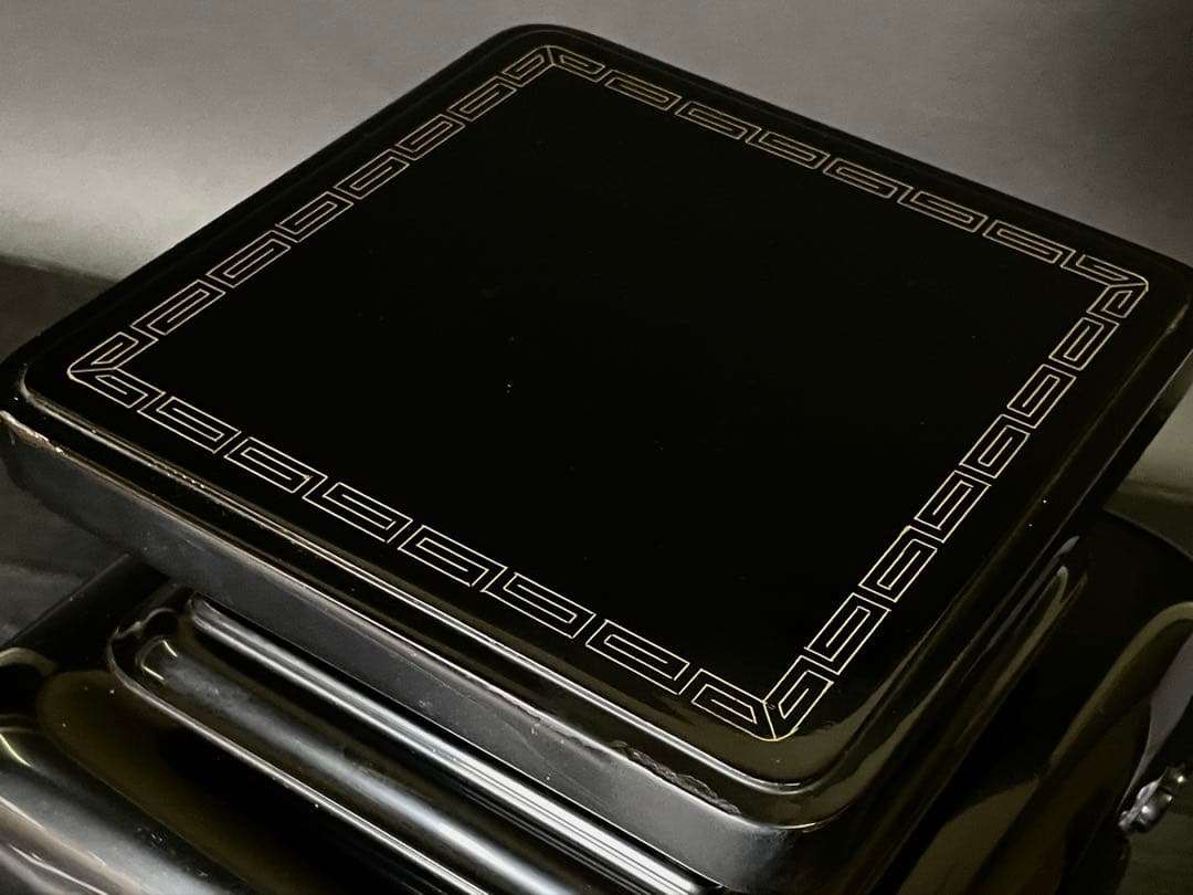 「母」 輪島塗 紫垣製 黒漆 高卓 香炉台 花台 共箱 （114F②）