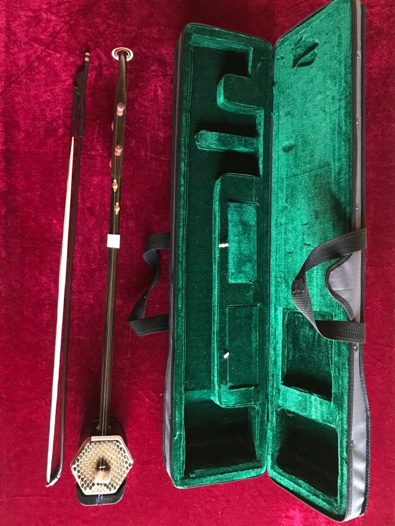 二胡★中古品★錦蛇本皮★完全手入れ★音など確認済み