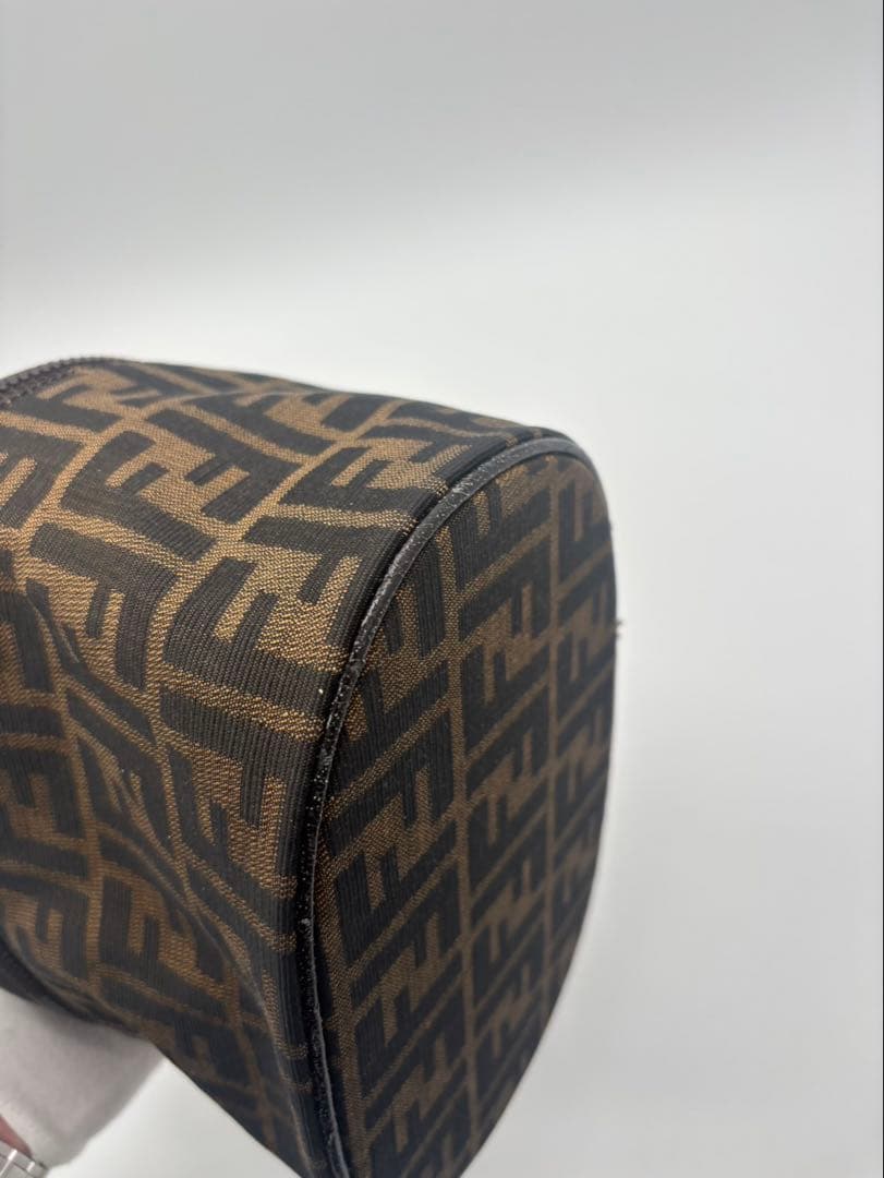 FENDI フェンディ バニティバッグ 化粧ポーチ ズッカ レザーレディース