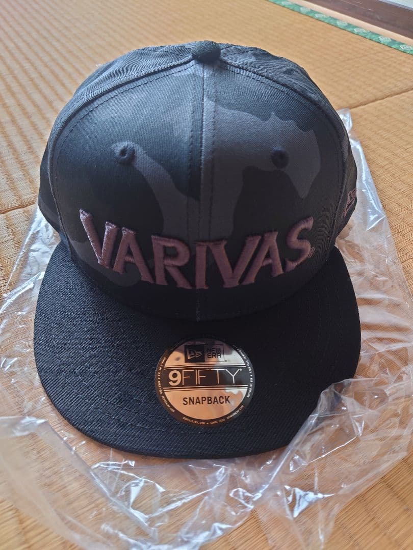 VARIVAS 9FIFTY スナップバックキャップ 黒/ベージュ