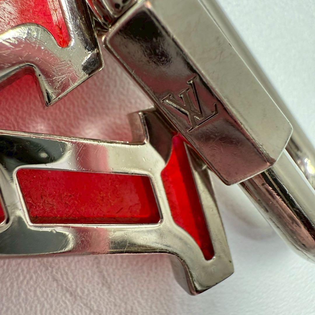 LOUIS VUITTON LVロゴ レッド バッグチャーム☆