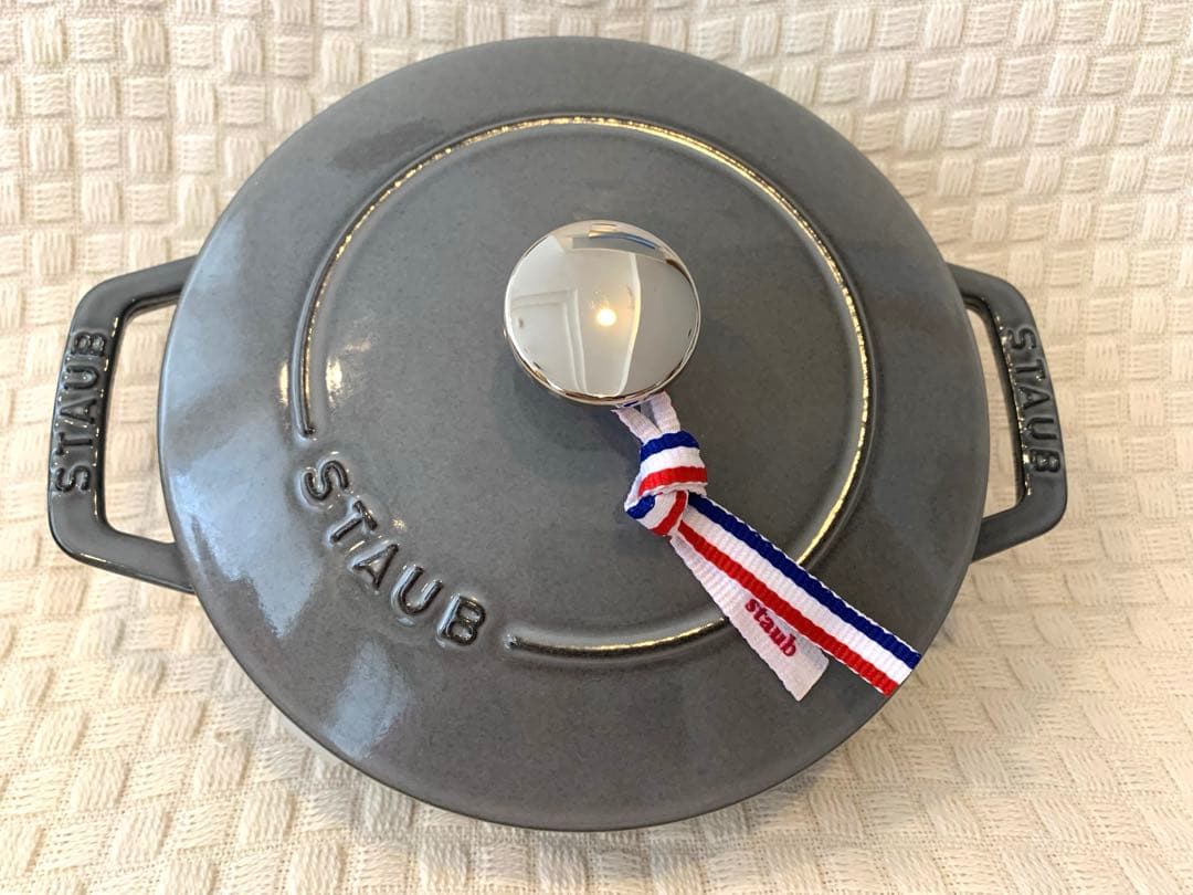 STAUB ストウブ　ワナベ　M グレー　極美品　18cm