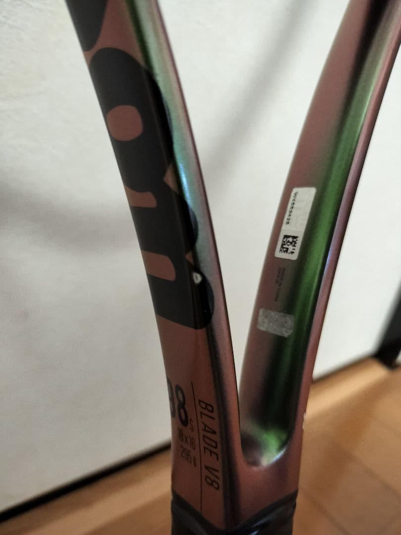 Wilson BLADE 98sV8テニスラケット 18x16