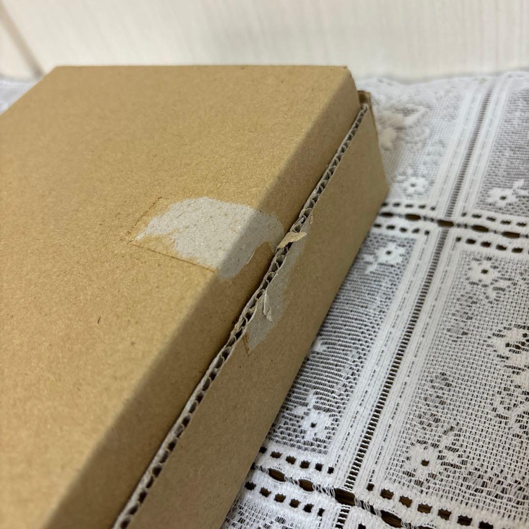 マニーローズ　陶器製ピッチャー型クロック