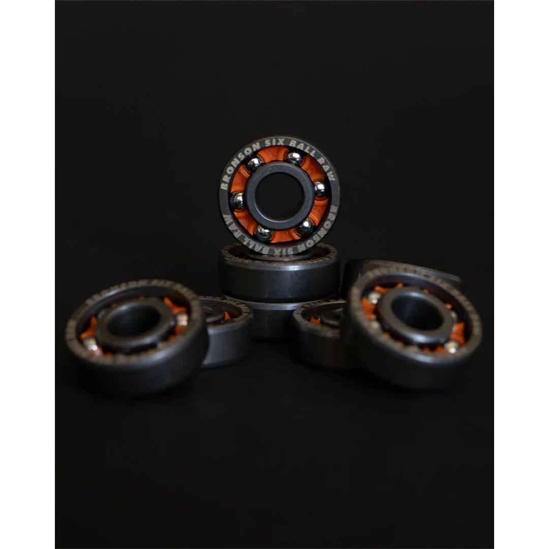 スケボー BRONSON ベアリング 6-BALL RAW BEARING