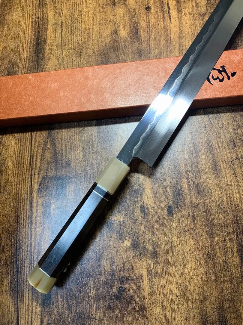 堺打刃物　森本光一作　刺身　先丸　白ニ鋼 水本焼　尺　鏡面　黒檀両白水牛銀巻柄