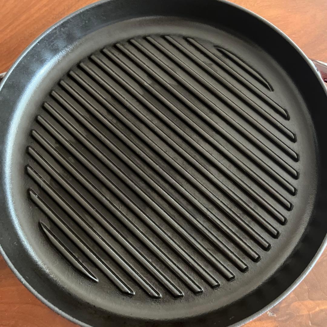 最終値下げ　STAUB グリルパン　26 グレナディンレッド