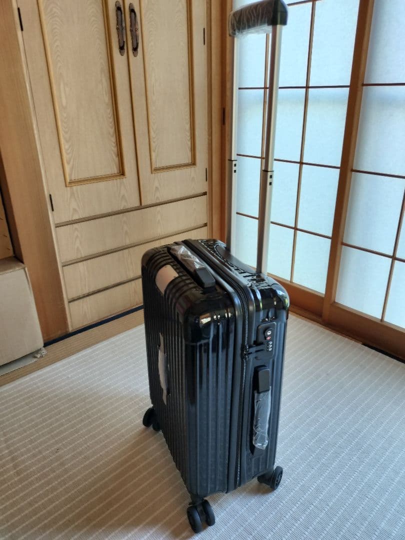 【新品未使用品】ポルシェ スーツケース TSAロック 機内持ち込み可能