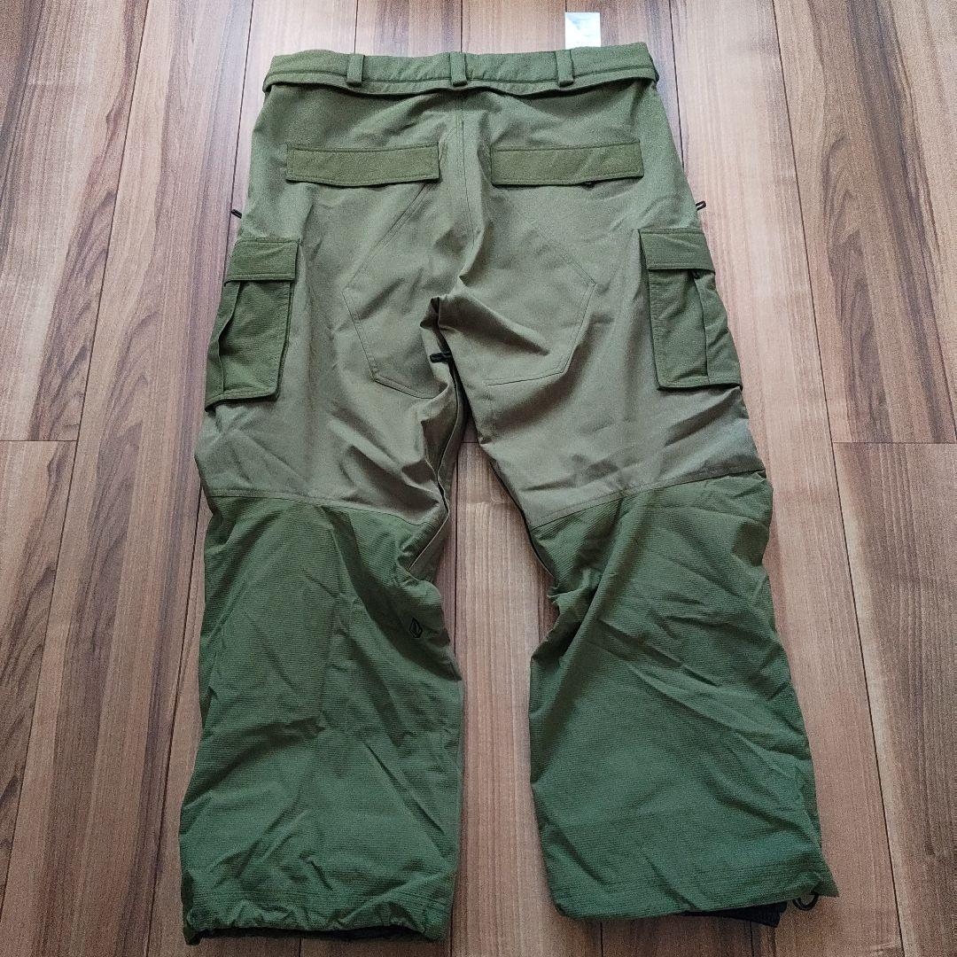 【新品未使用】VOLCOM スノーボードパンツ