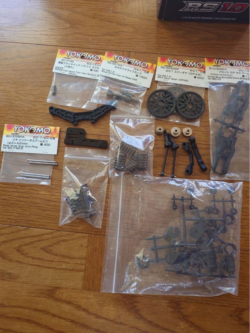 ヨコモ RS1.0 ルーキースピード 1.0 レクサスボディ付き