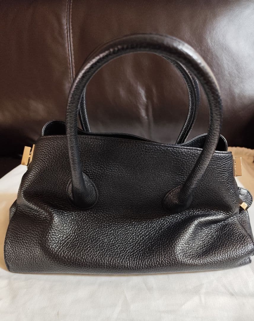 user_69404096　濱野　トートバッグ 　ブラック　　シルバー金具