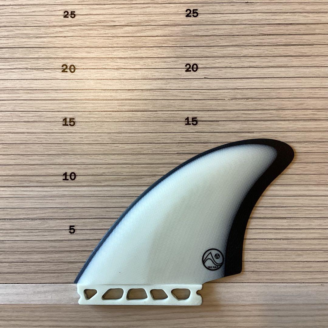 ツインフィン 素材：グラスファイバー T.H.E D.A.Y