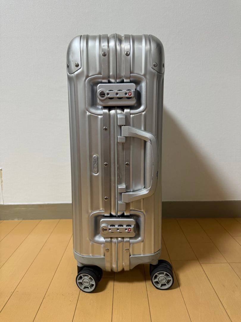 リモワTOPAS トパーズ32L 機内持ち込み4輪TSAロック
