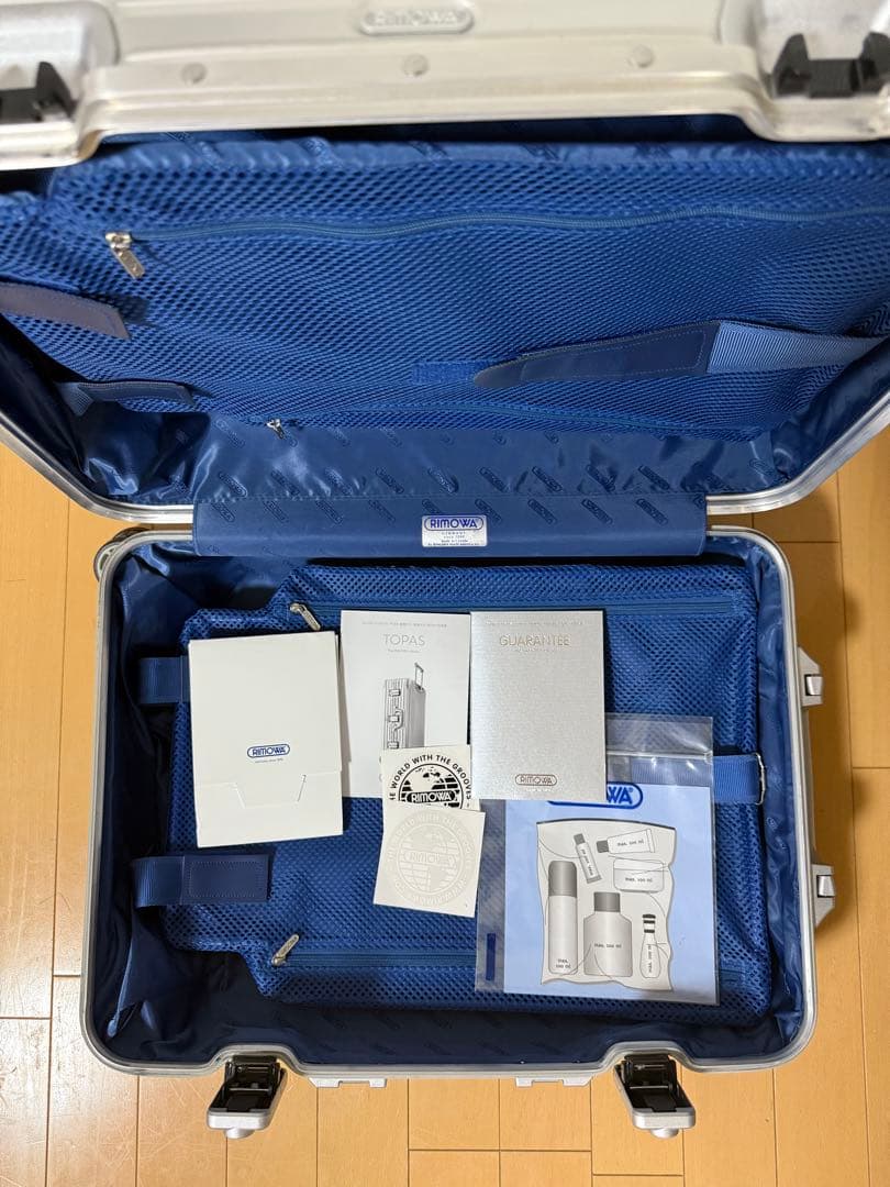 リモワTOPAS トパーズ32L 機内持ち込み4輪TSAロック