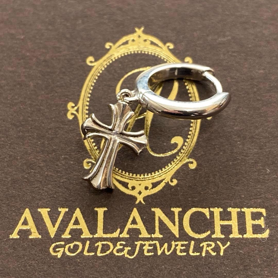 AVALANCHE クロスモチーフ ピアス(片耳用)