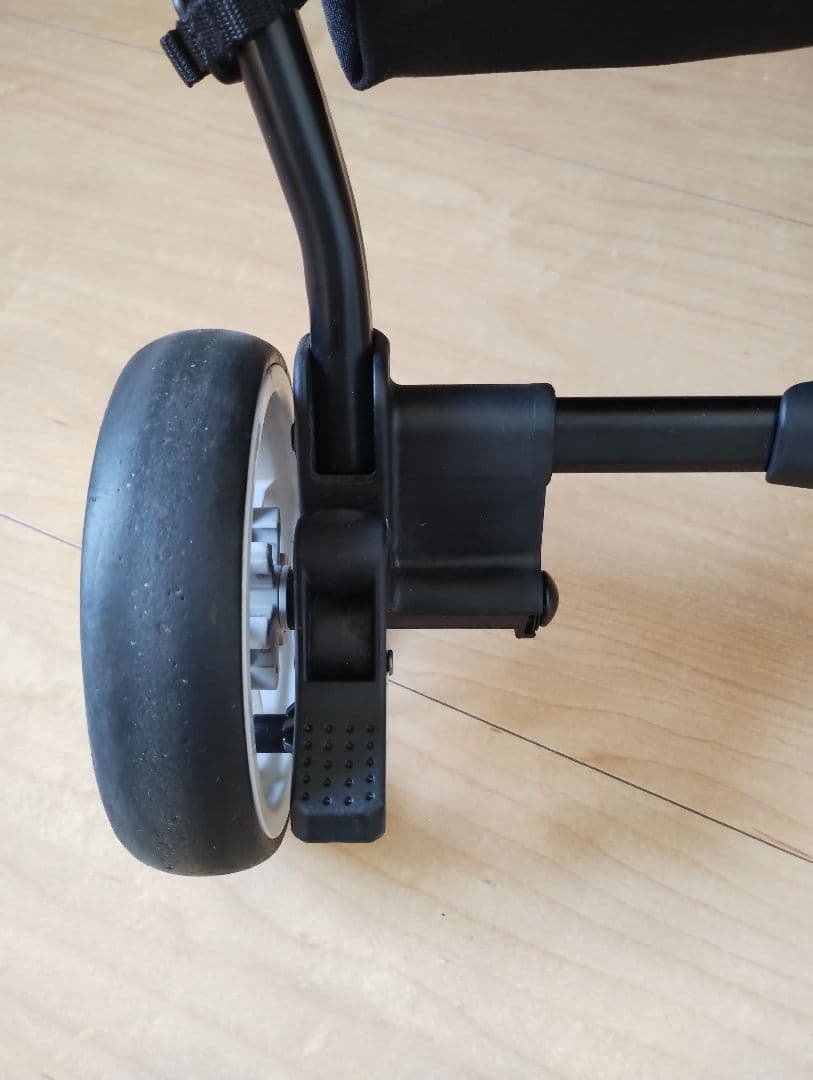 【豆柴】【美品】combi / スゴカルminimo / AB型ベビーカー