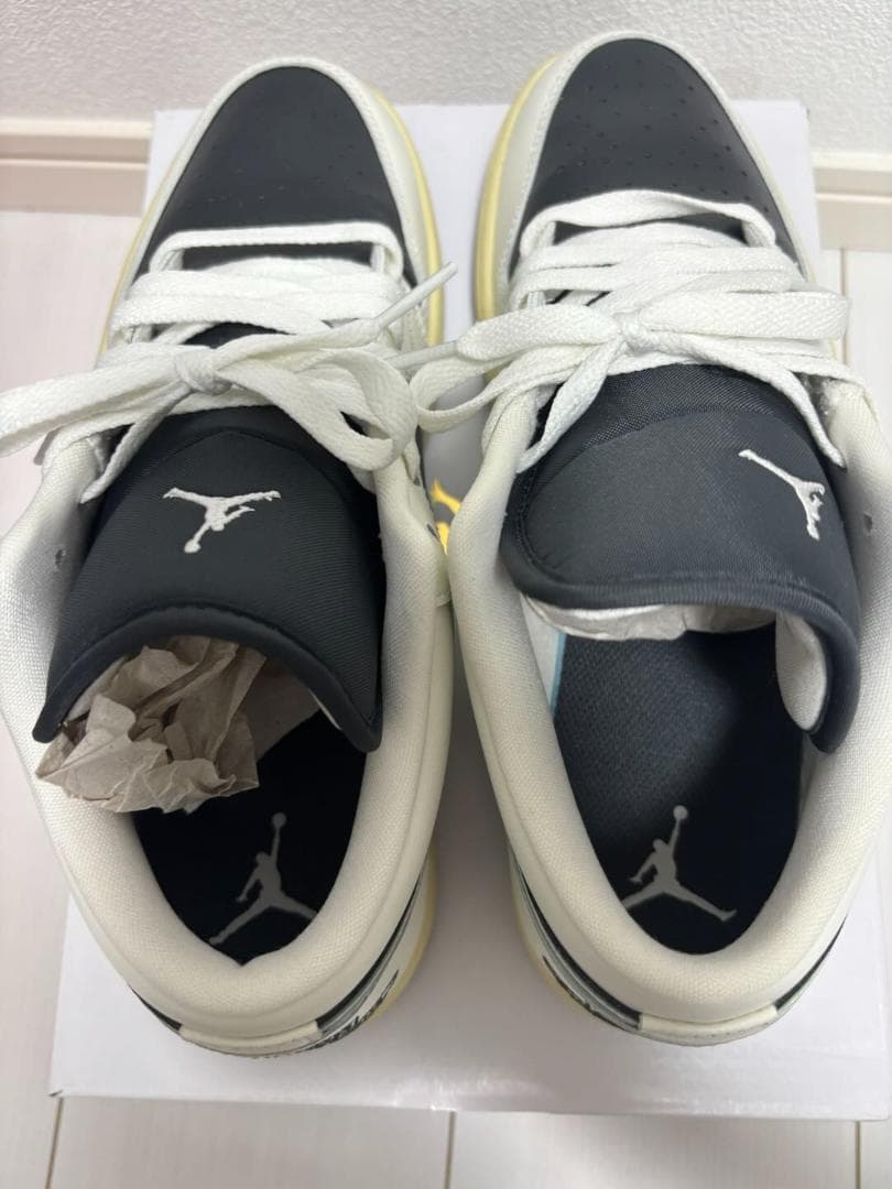 靴 Nike Air Jordan 1 Low 10.5 UK