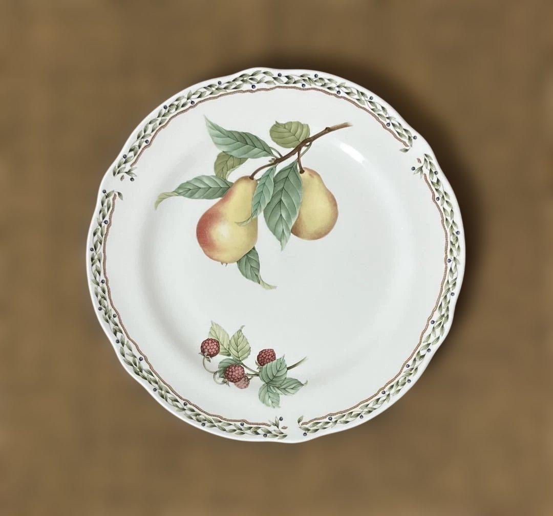 【新品未使用品】ノリタケ　ロイヤルオーチャード　5枚セット（日本製、24センチ）