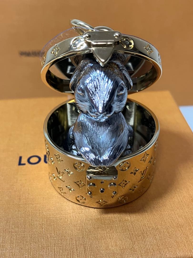 【新品未使用】ルイヴィトン　うさぎ　ラビット　キーホルダー