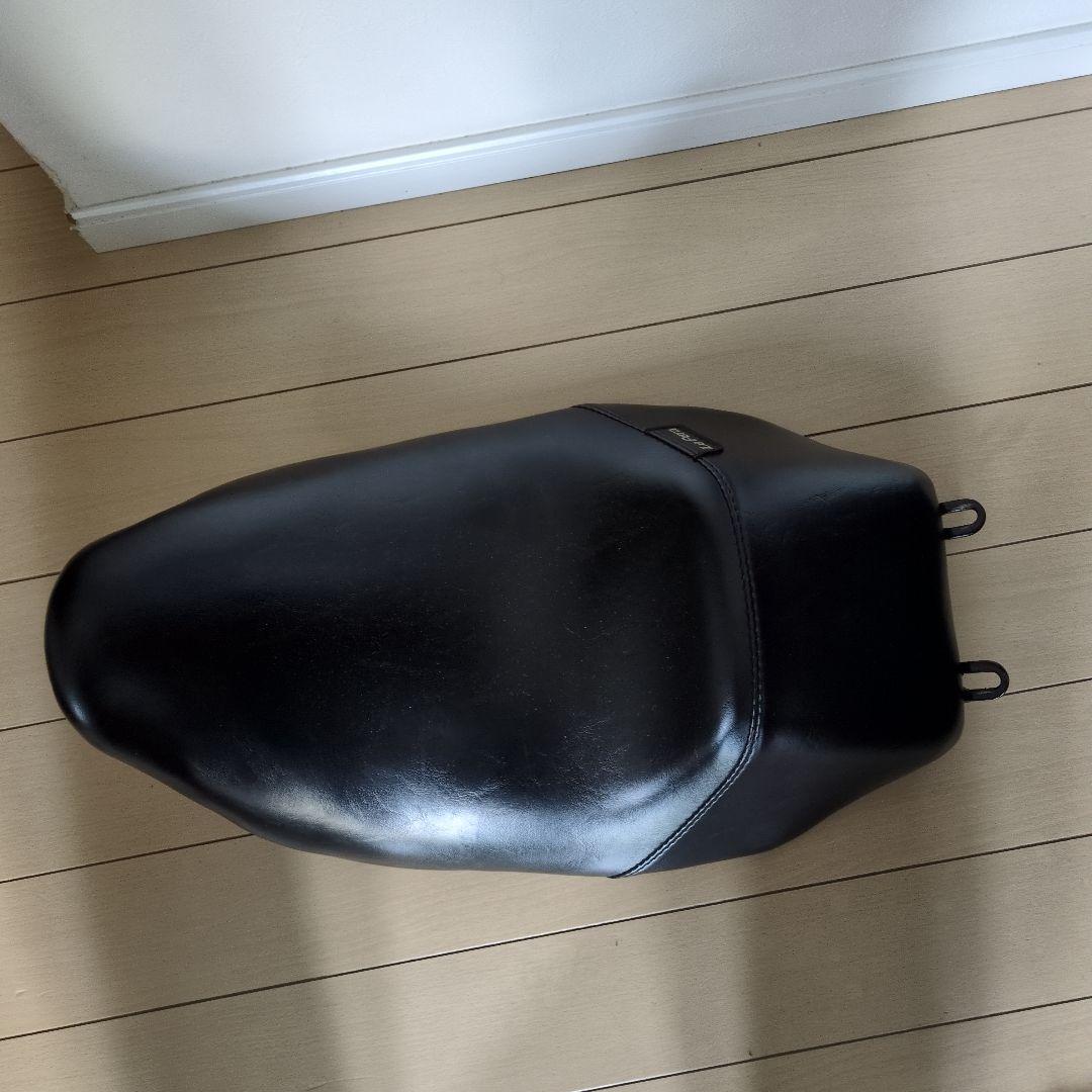 ハーレーツーリングモデルLePeraソロシート